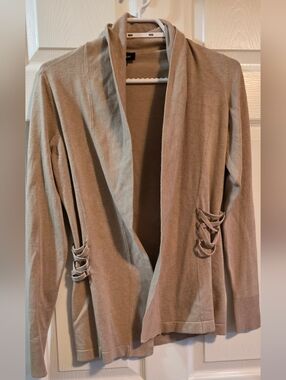 le chateau Taupe Open-Front Lace-Up Cardigan